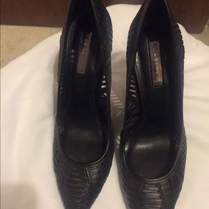 BCBG HEELS SIZE 7.5